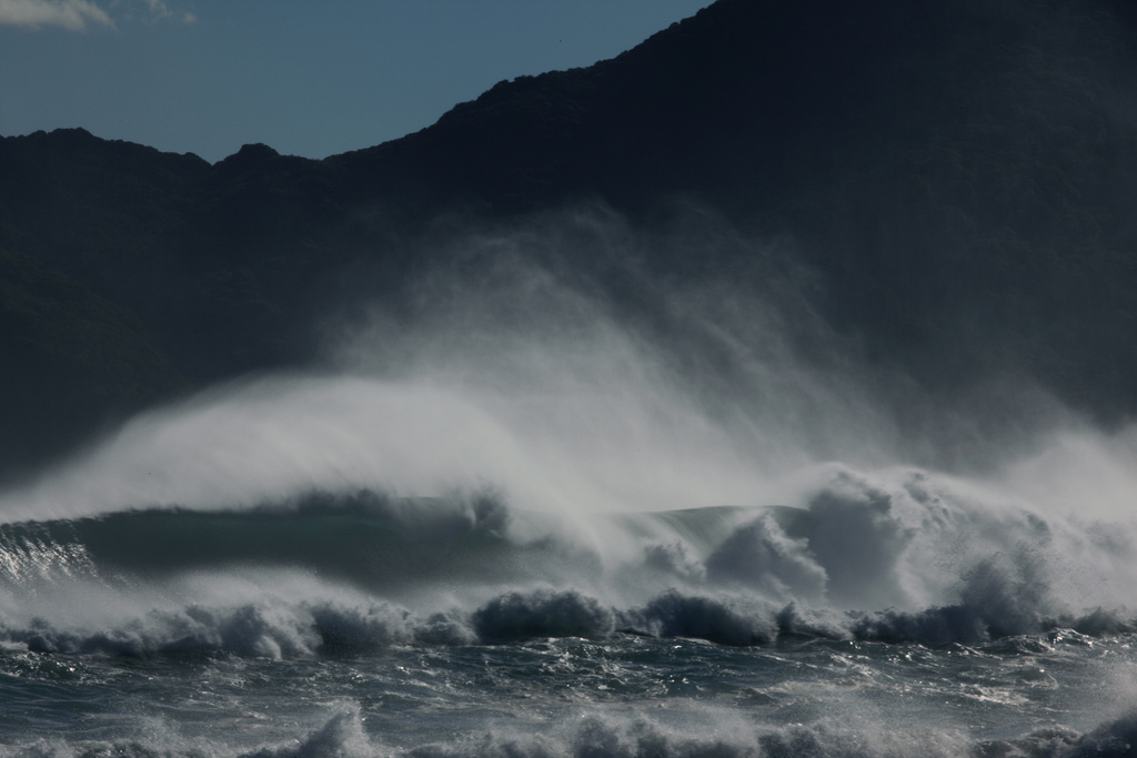 Tsunami mortal pode surgir num dia de sol